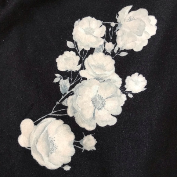 Black & White Floral Leggings - Picture 3 of 6